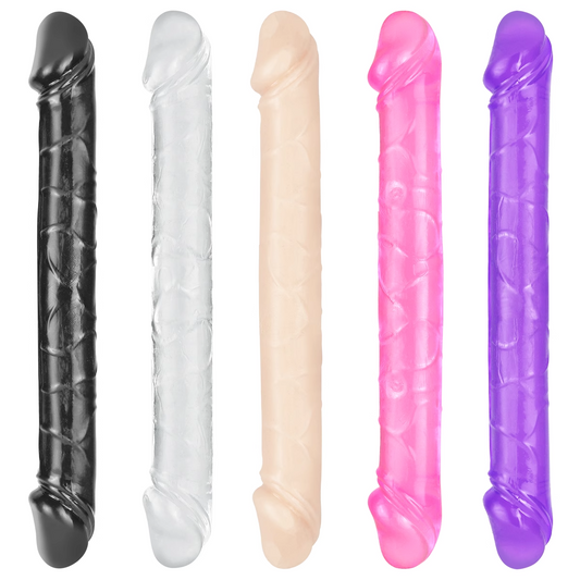 Kaksipäinen PLEASUREZ dildo, musta, realistinen muoto, kuvassa näkyvät yksityiskohdat ja tekstuuri.